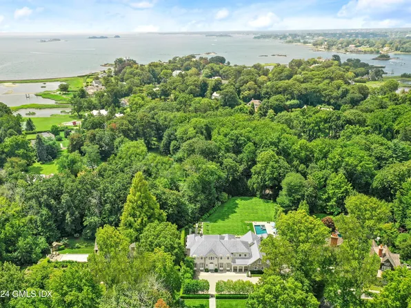 42 Dawn Harbor Ln, Riverside, CT 06878