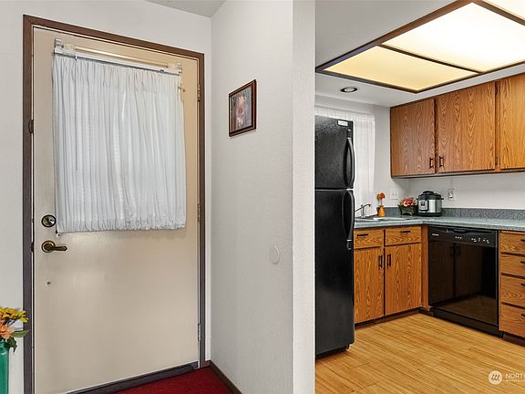 4th image of 2536 N Narrows Drive #1