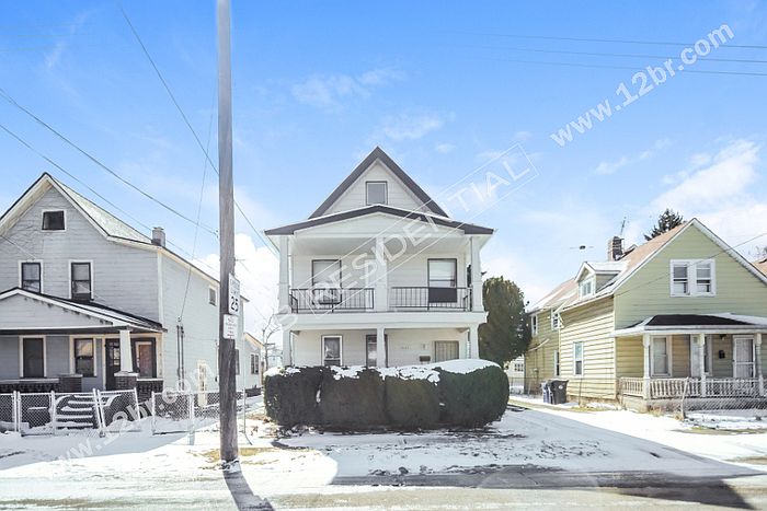 1st image of 5806 Bonna Ave Unit 1