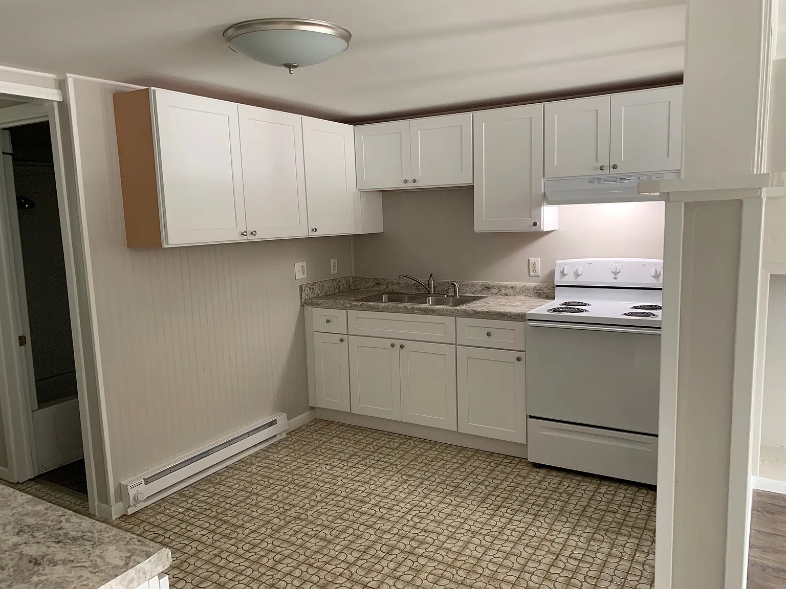 2 bed, 1.0 bath, 720 sqft, $650 — Photo 4