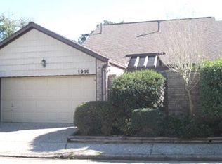 1910 Wendy Hill Way, Houston, TX 77058