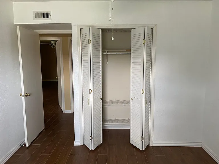 1325 Kesser Dr — Photo 30