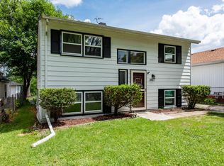1407 N Oak Ave, Round Lake Beach, IL