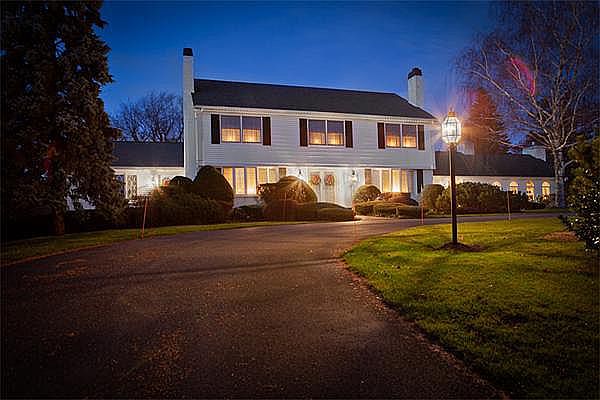 1st image of 15 Logan Dr