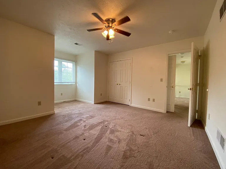106 Amber Ln — Photo 32
