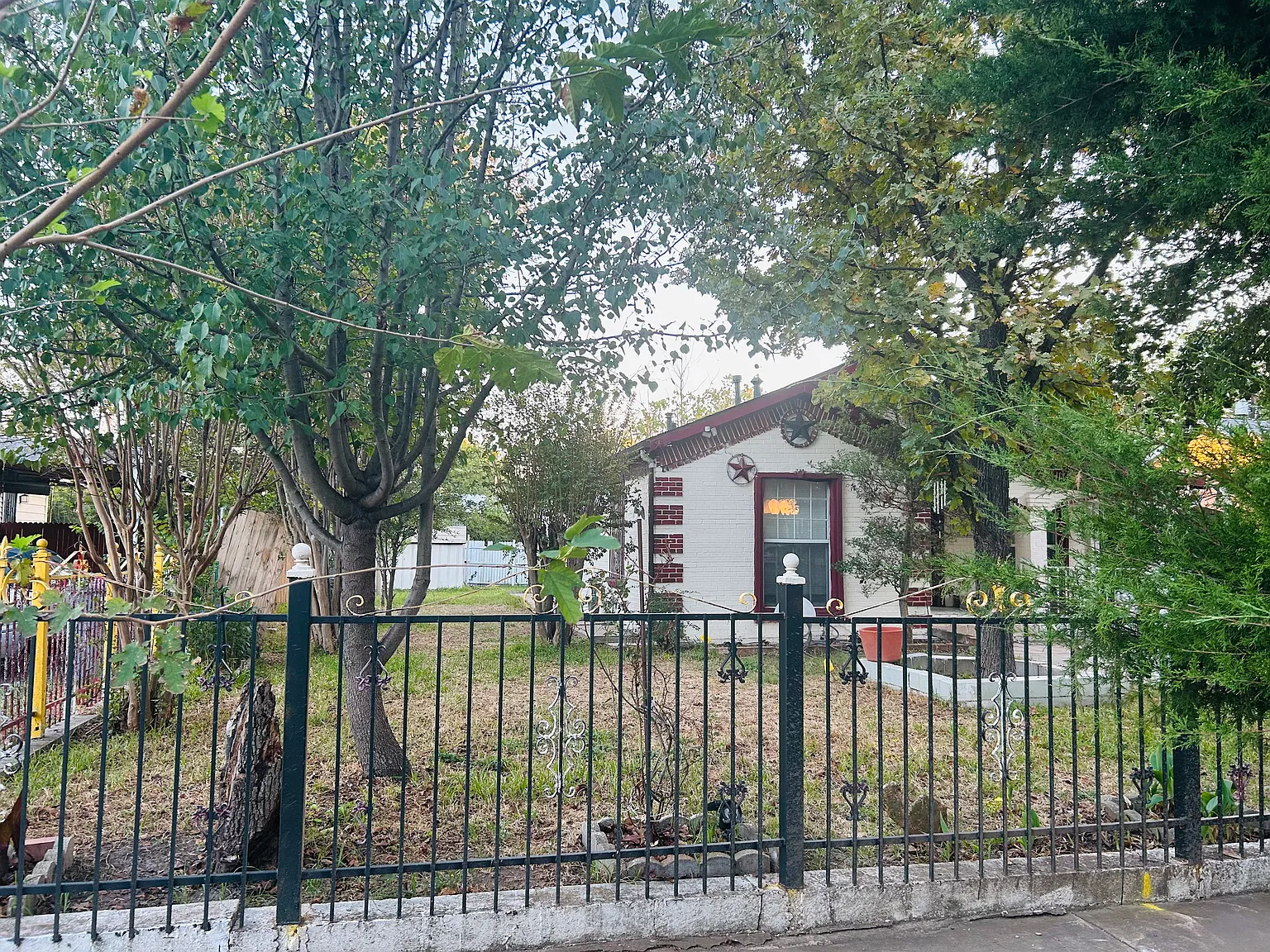 3 bed, 1184 sqft, $1,850 — Photo 4