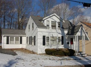 11 Summer St, Woburn, MA 01801