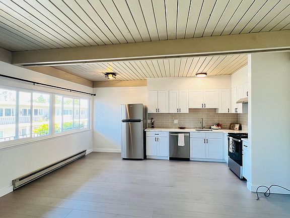 5th image of 450 Redwood Ave #9