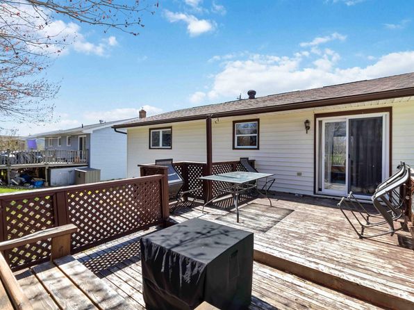 682 Caldwell Rd, Halifax, NS B2V 1L1