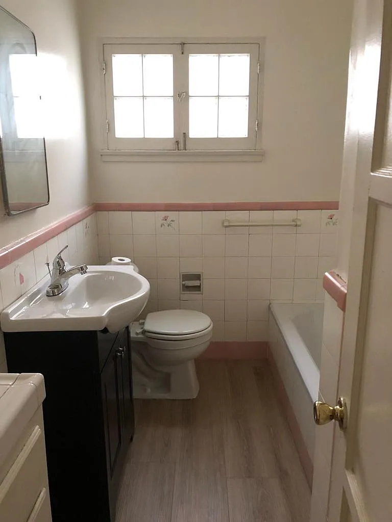 Studio, 450 sqft, $1,795 — Photo 3