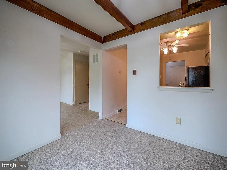1001 Winfield Ct — Photo 13
