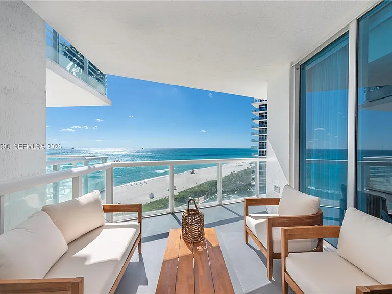 3801 Collins Ave #1502 — Photo 2