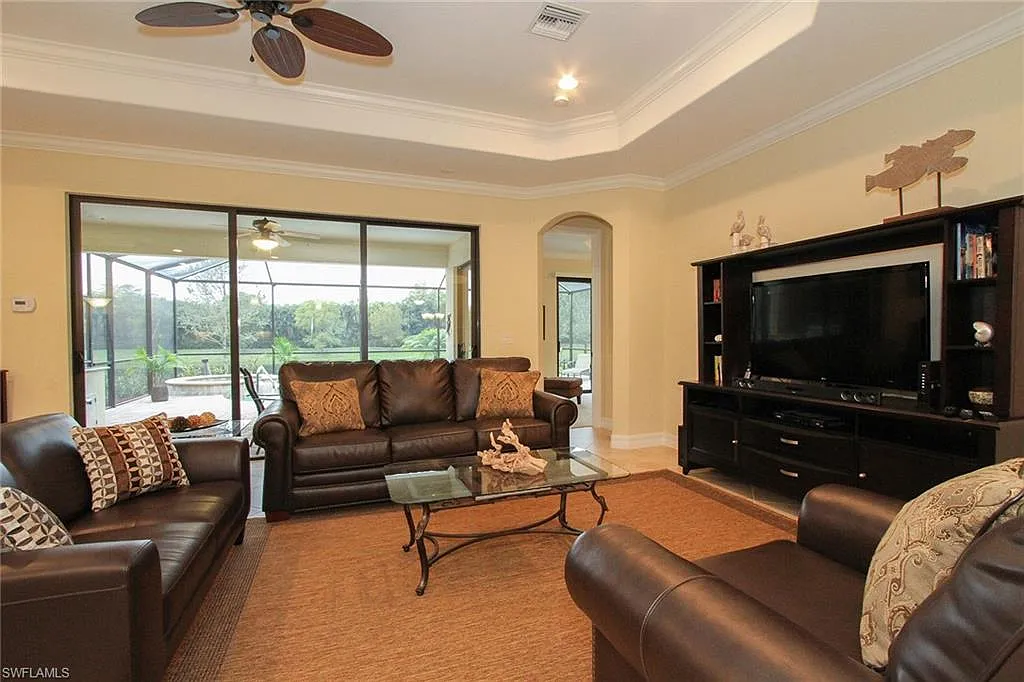 3 bed, 3.5 bath, 2249 sqft, $12,000 — Photo 3