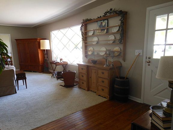 4th image of 333 W Gardenia Dr