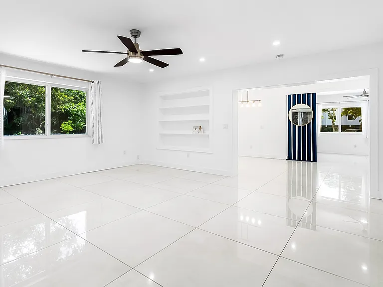 7800 SW 57th Ct — Photo 10