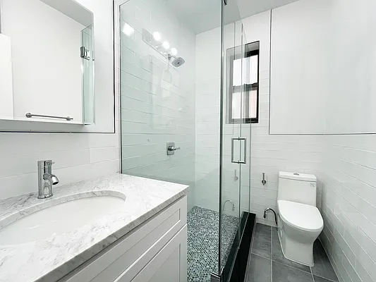 Rented by Bohemia Realty Group | media 20