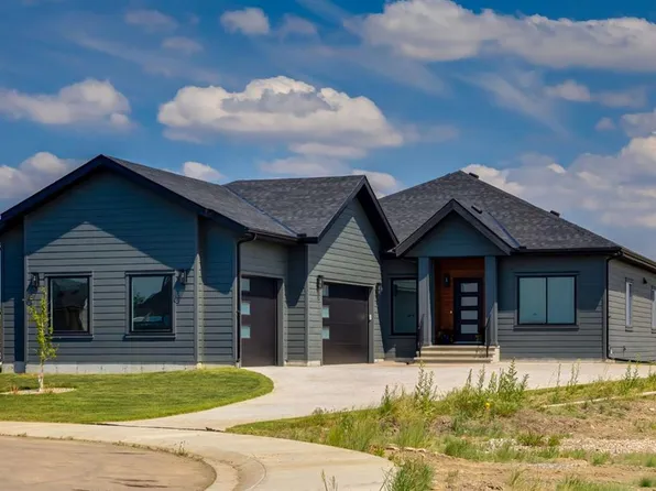 232 W Red Tail Rdg SE, High River, AB T1V 0J8