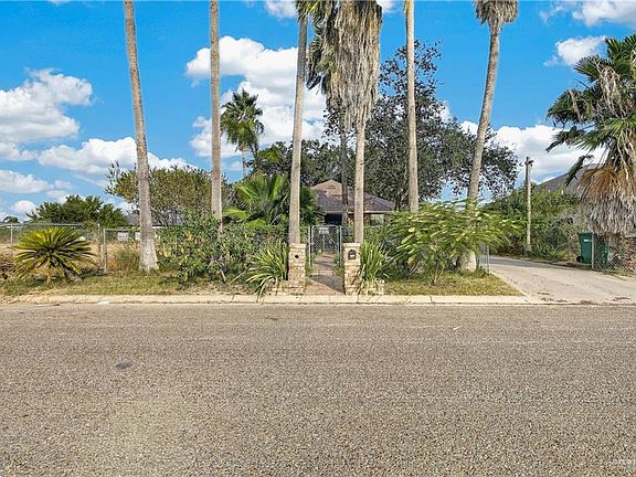 3rd image of 8005 Estrella St