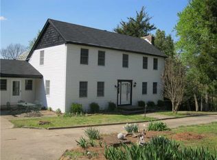 1685 E Broadview Dr, Fayetteville, AR 72703