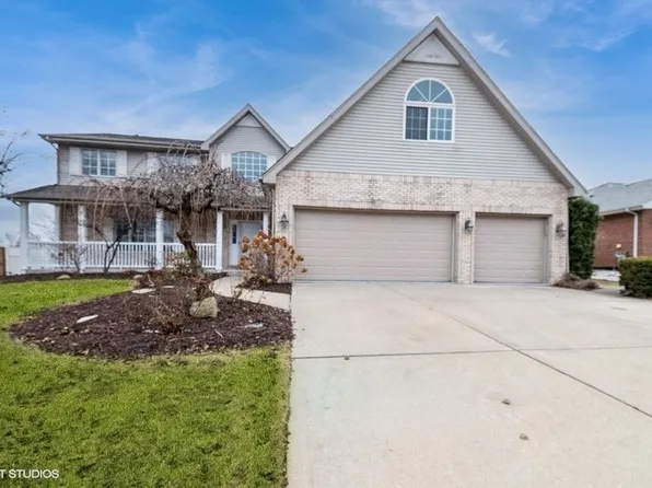 11235 Twin Lakes Dr, Orland Park, IL 60467