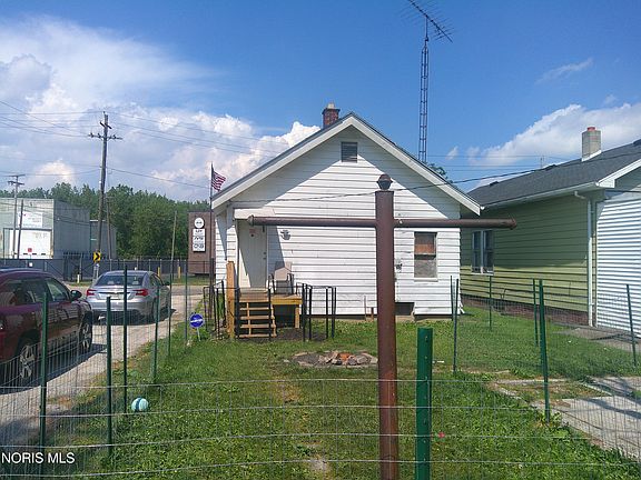 4th image of 729 Chicago St