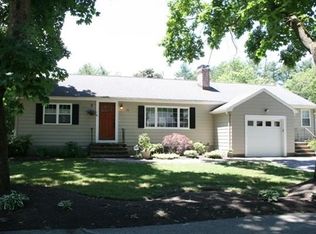 14 Priscilla Rd, Lynnfield, MA 01940