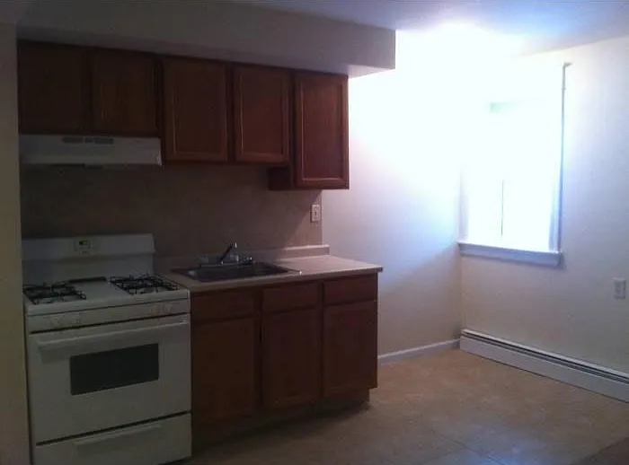 200 Copley Road — Photo 3