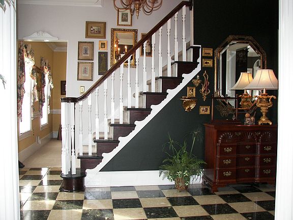 Foyer Entry