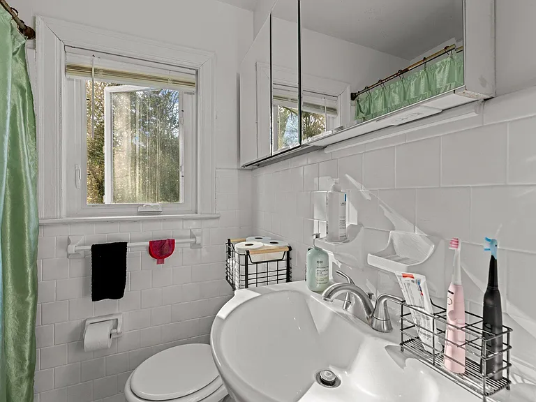 607 Watson Ave — Photo 10