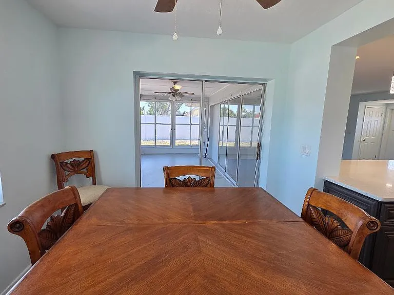 549 La Gorce Dr — Photo 18