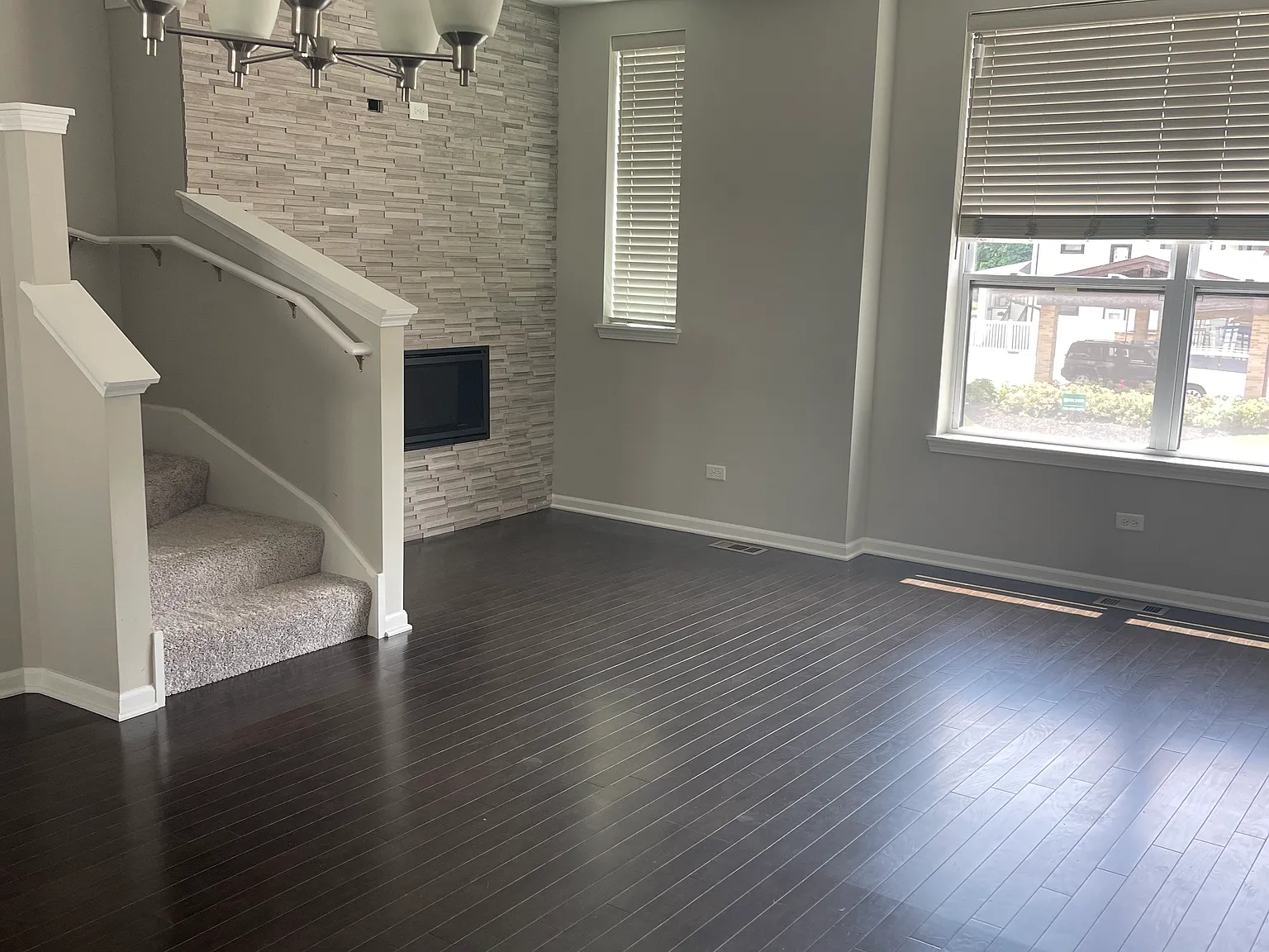 3 bed, 2216 sqft, $4,500 — Photo 2