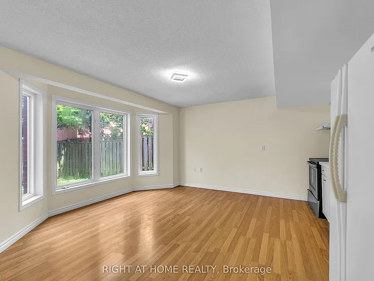 47 Medoc Pl — Photo 11