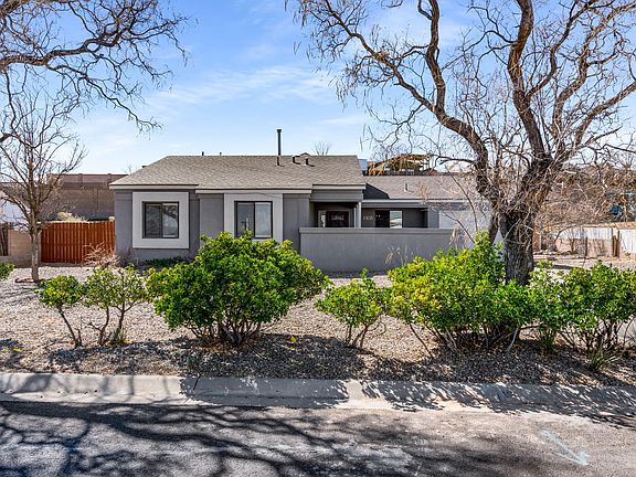 2nd image of 392 Pyrite Dr NE