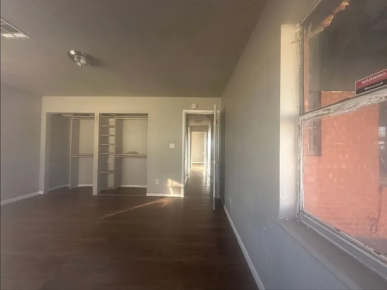 5900 S Blackwelder Ave — Photo 8