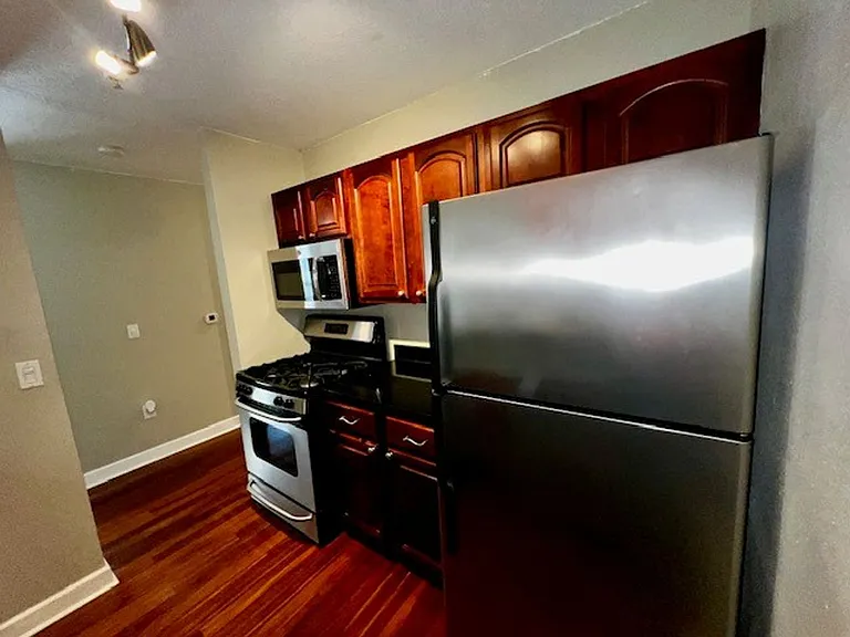 2071 Dixie Belle Dr #K — Photo 12