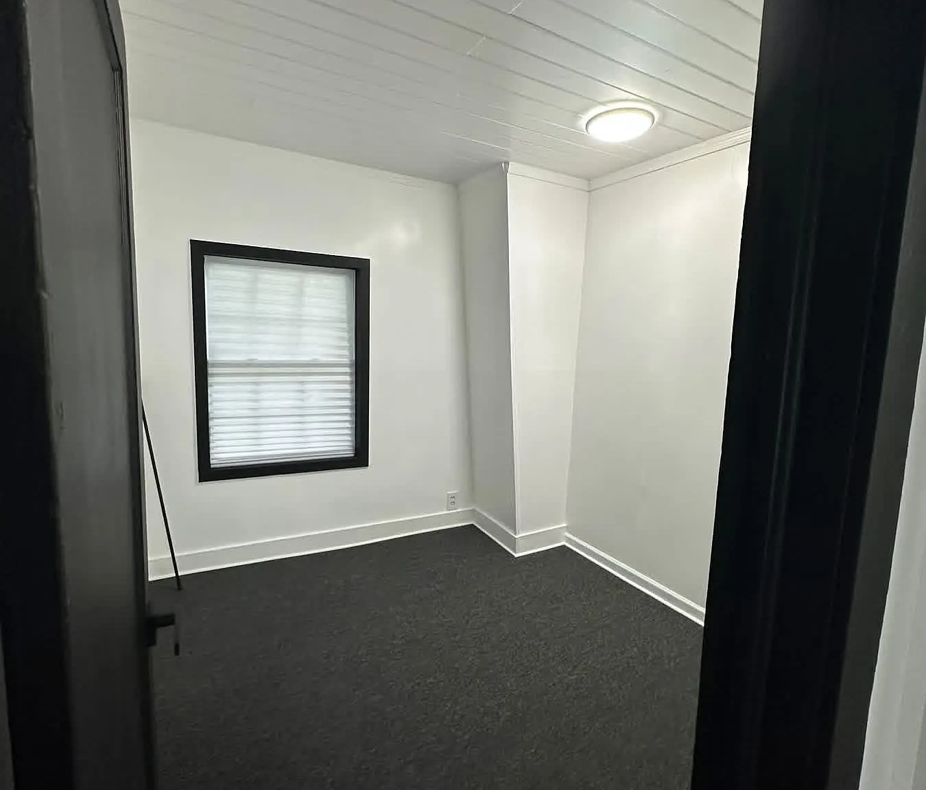 3 bed, $1,900 — Photo 4