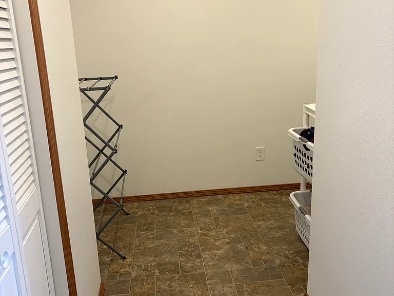 613 E Bonnie Lynn Ln — Photo 18