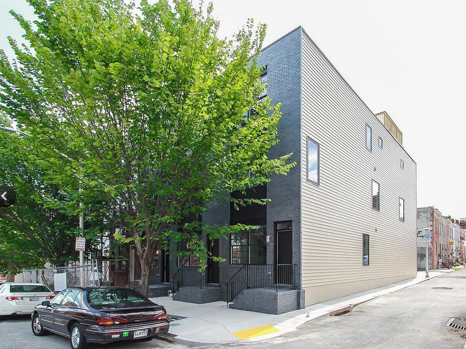 2nd image of 2313 E Fairmount Ave