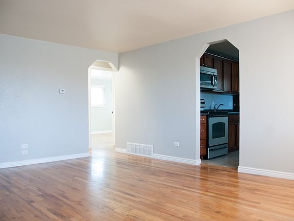 Looking from front door towards kitchen and bedrooms