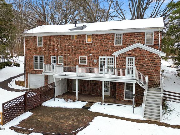 3rd image of 6710 Tallwood Ct