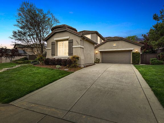 2nd image of 1061 Bevinger Dr