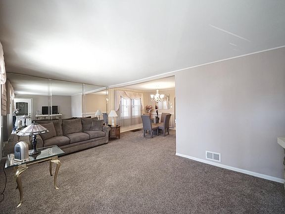 5th image of 4118 N Ozark Ave