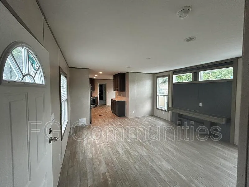 3 bed, 2.0 bath, 1140 sqft, $1,545 — Photo 3