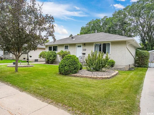 1309 I Ave N, Saskatoon, SK S7L 2J1