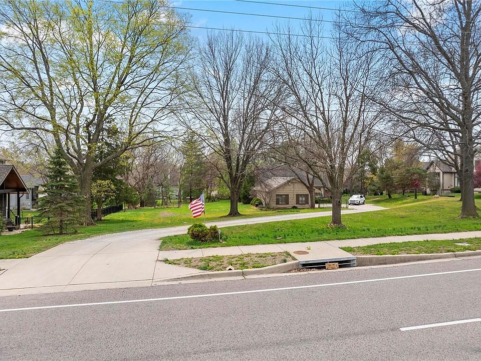 2nd image of 6157 W 127th St