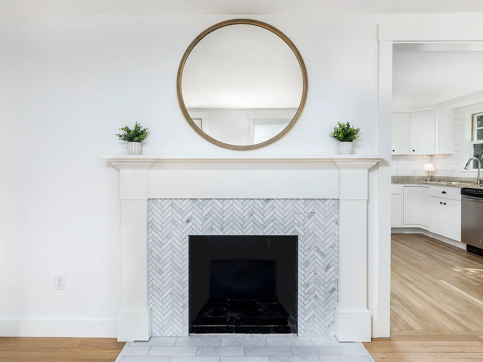 3 bed, 1600 sqft, $5,500 — Photo 4