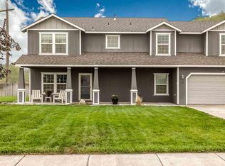 2811 S Highlands Blvd, West Richland, WA