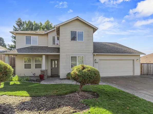 943 Crystal Dr, Eagle Pt, OR 97524