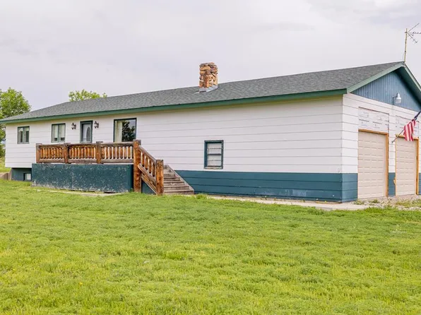 33 Gerber Ln, Cody, WY 82414
