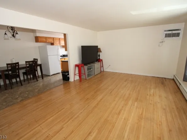 307 Legion Pl #2B, Haledon, NJ 07508